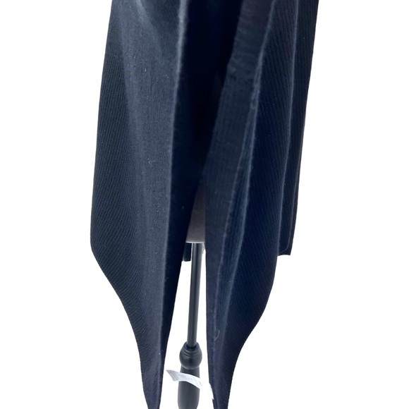 VINCE BLACK RIBBED KNIT CASHMERE SHORT SLEEVE V NECK PONCHO SWEATER - Picture 11 of 15